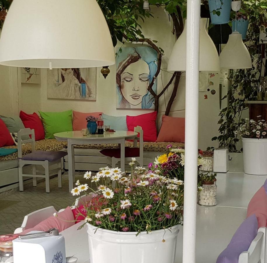 Ferah Hostel Monica'S Place Фетхие Экстерьер фото